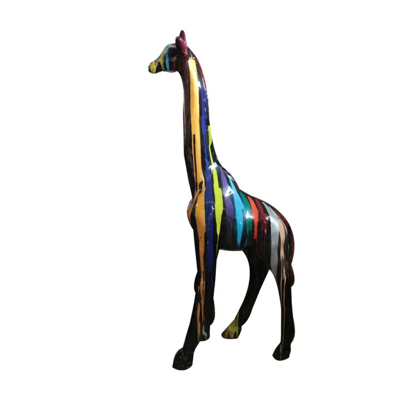 Figur – Glänzendes Finish, Schwarzes Design, Giraffenmotiv | Gilde