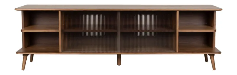 Sideboard Rise Large Walnut mit Riffelglas-Schiebetür, Gesamtansicht von vorne mit offenen Seitenfächern.