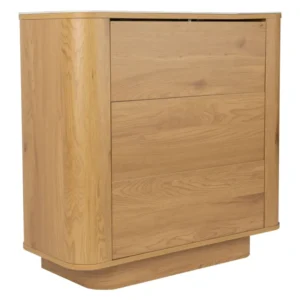 Schrank Almira Oak mit drei Schubladen in Eiche-Optik, Gesamtansicht aus schräger Perspektive mit gerundeten Ecken.
